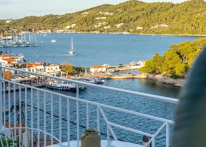 Noemia Aparthotel Skiathos Town